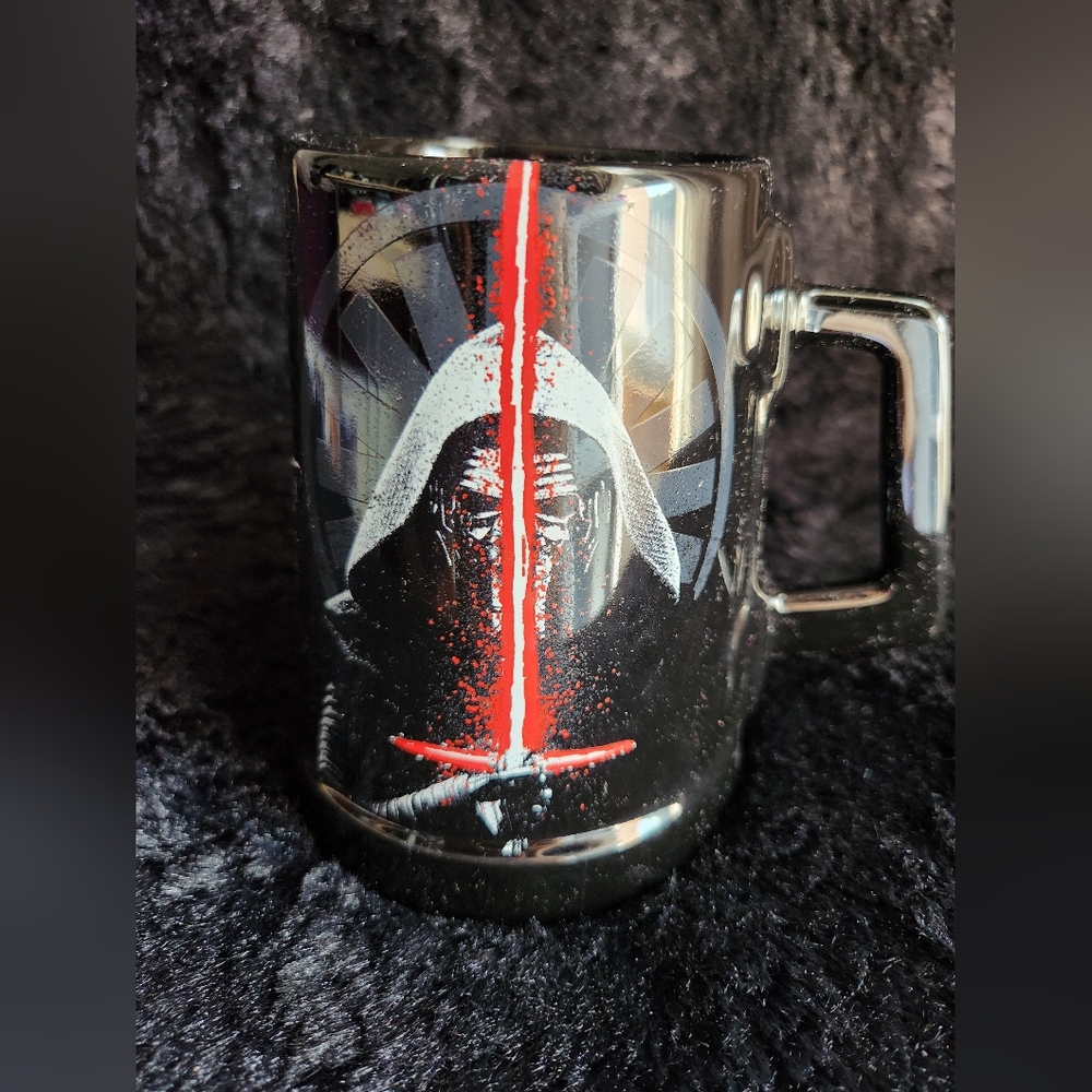 Disney kylo ren star wards cup